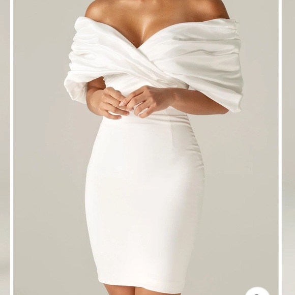 MARIBEL CREPE RUFFLE SHOULDER DRESS - Picture 3 of 10